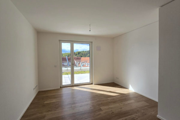 Offener-Wohnbereich-mitt-Terrassenzugang